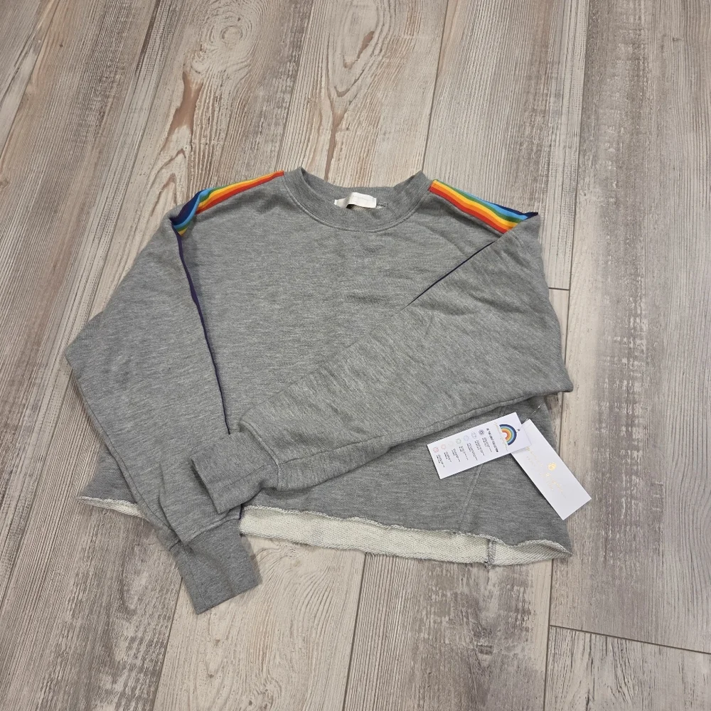 Spiritual Gangster Cropped Sweatshirt W Vibrant Rainbow Stripes- In Heather Gray - Picture 4 of 9